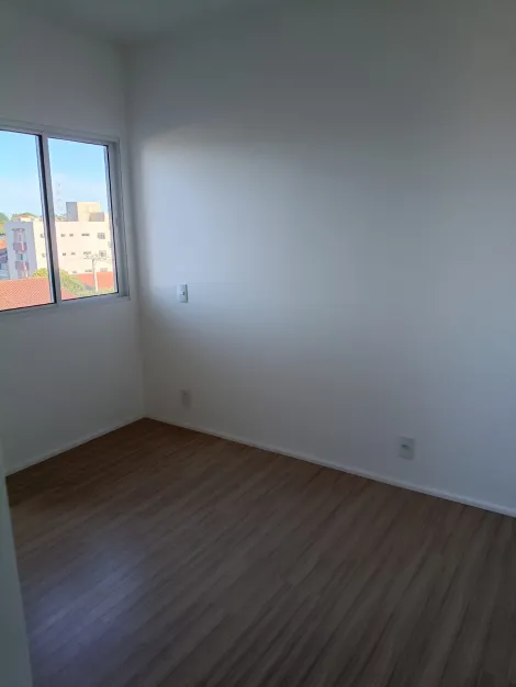 Alugar Apartamento / Padr&atilde;o em S&atilde;o Jos&eacute; do Rio Preto R$ 1.500,00 - Foto 9