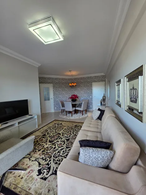 Alugar Apartamento / Padr&atilde;o em S&atilde;o Jos&eacute; do Rio Preto. apenas R$ 550.000,00