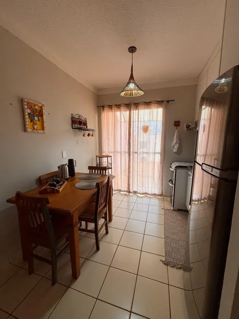 Alugar Casa / Condom&iacute;nio em S&atilde;o Jos&eacute; do Rio Preto R$ 2.500,00 - Foto 4