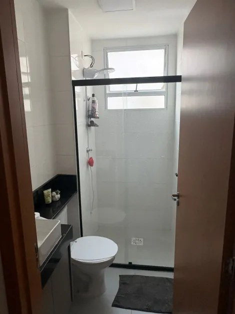 Alugar Apartamento / Padr&atilde;o em S&atilde;o Jos&eacute; do Rio Preto R$ 1.400,00 - Foto 5