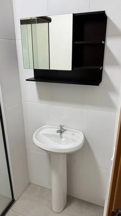 Alugar Apartamento / Padr&atilde;o em S&atilde;o Jos&eacute; do Rio Preto R$ 1.500,00 - Foto 9