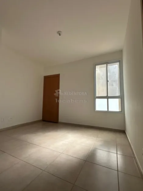 Comprar Apartamento / Padr&atilde;o em S&atilde;o Jos&eacute; do Rio Preto R$ 220.000,00 - Foto 3