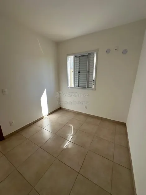 Comprar Apartamento / Padr&atilde;o em S&atilde;o Jos&eacute; do Rio Preto R$ 220.000,00 - Foto 12
