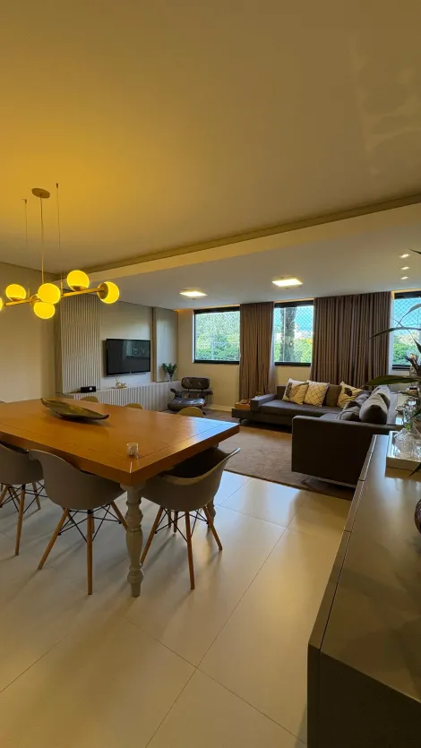Apartamento / Padr&atilde;o em S&atilde;o Jos&eacute; do Rio Preto 