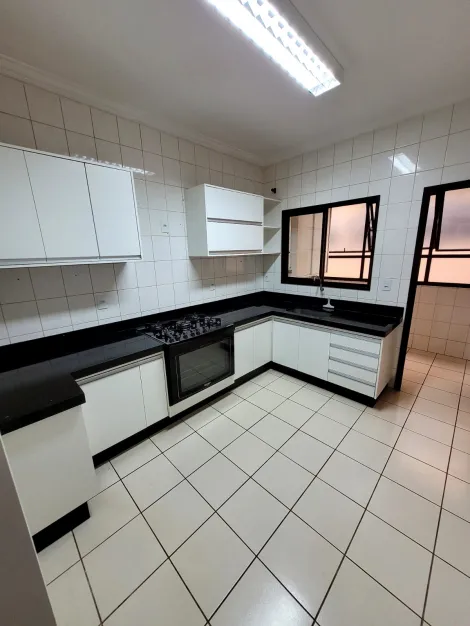 Alugar Apartamento / Padr&atilde;o em S&atilde;o Jos&eacute; do Rio Preto. apenas R$ 270.000,00