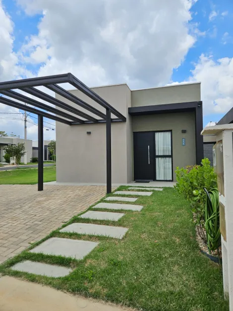 Alugar Casa / Condom&iacute;nio em S&atilde;o Jos&eacute; do Rio Preto. apenas R$ 465.000,00