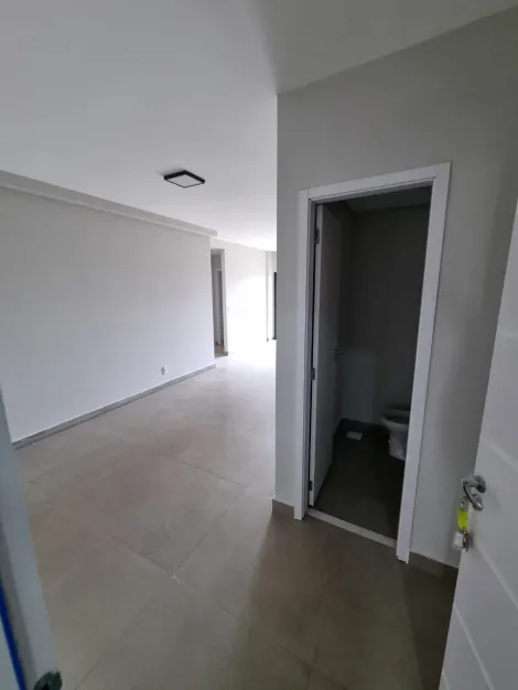 Alugar Apartamento / Padr&atilde;o em S&atilde;o Jos&eacute; do Rio Preto R$ 3.400,00 - Foto 4