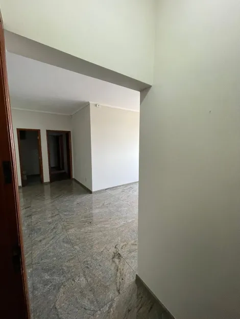 Alugar Apartamento / Padr&atilde;o em S&atilde;o Jos&eacute; do Rio Preto. apenas R$ 450.000,00