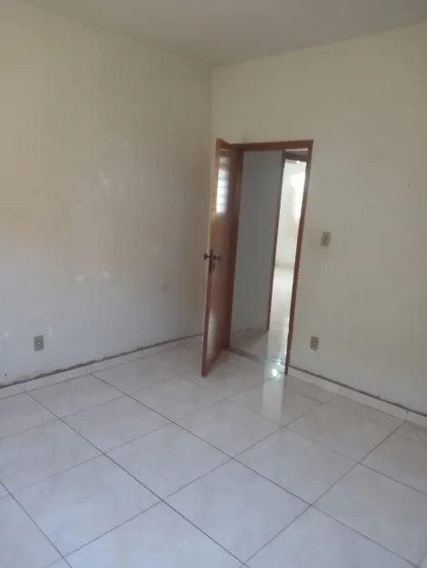 Alugar Casa / Padr&atilde;o em S&atilde;o Jos&eacute; do Rio Preto R$ 1.300,00 - Foto 5