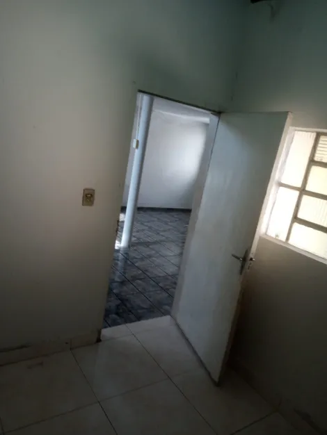 Alugar Casa / Padr&atilde;o em S&atilde;o Jos&eacute; do Rio Preto R$ 1.300,00 - Foto 16