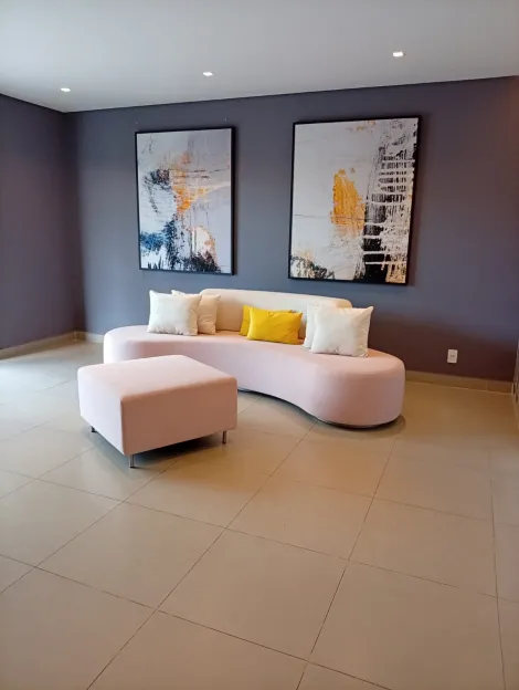 Apartamento / Padr&atilde;o em S&atilde;o Jos&eacute; do Rio Preto 