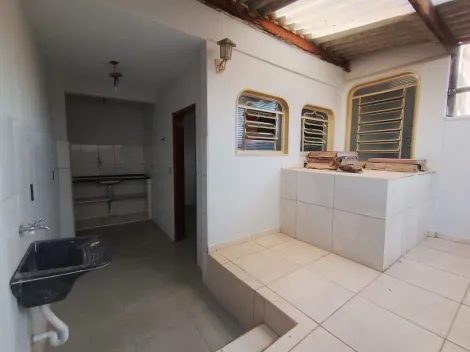 Alugar Apartamento / Padr&atilde;o em S&atilde;o Jos&eacute; do Rio Preto R$ 1.100,00 - Foto 16