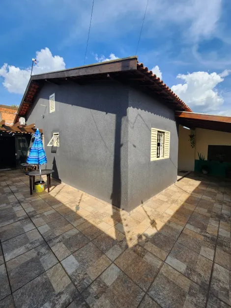 Comprar Casa / Padr&atilde;o em Engenheiro Schmidt R$ 600.000,00 - Foto 3