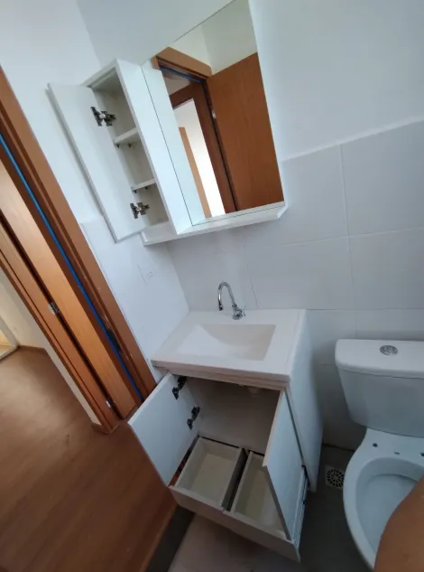 Alugar Apartamento / Padr&atilde;o em S&atilde;o Jos&eacute; do Rio Preto R$ 1.400,00 - Foto 21