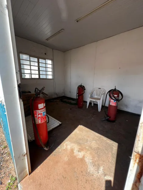 Alugar Comercial / Galp&otilde;es em Bady Bassitt R$ 13.000,00 - Foto 11
