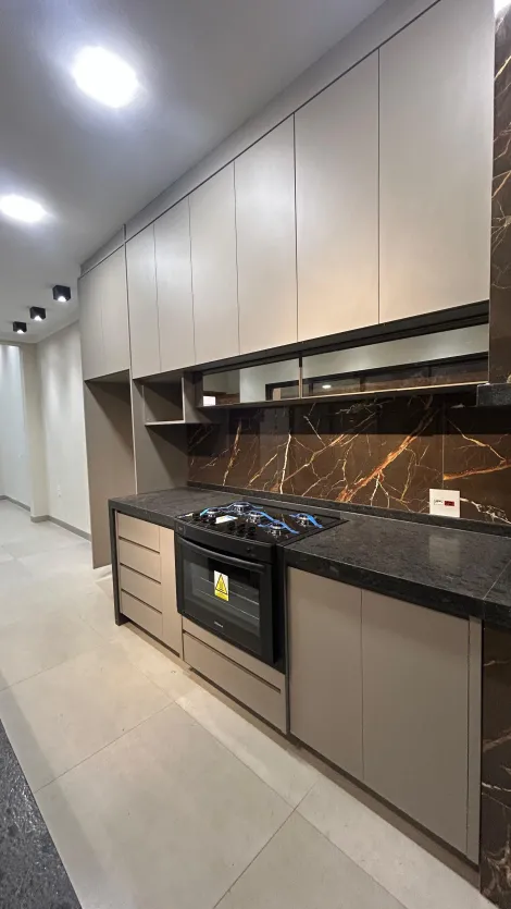 Comprar Casa / Padr&atilde;o em S&atilde;o Jos&eacute; do Rio Preto R$ 580.000,00 - Foto 12