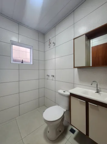 Alugar Casa / Padr&atilde;o em S&atilde;o Jos&eacute; do Rio Preto R$ 1.480,00 - Foto 8