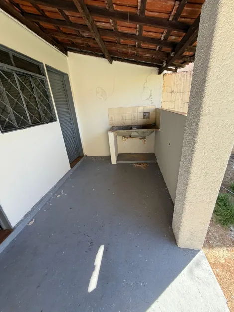 Alugar Casa / Padr&atilde;o em S&atilde;o Jos&eacute; do Rio Preto R$ 950,00 - Foto 7