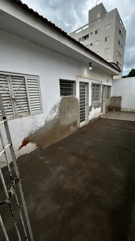 Comprar Casa / Padr&atilde;o em S&atilde;o Jos&eacute; do Rio Preto R$ 650.000,00 - Foto 4