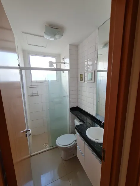 Alugar Apartamento / Padr&atilde;o em S&atilde;o Jos&eacute; do Rio Preto R$ 1.100,00 - Foto 9