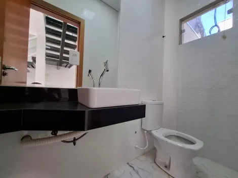 Alugar Casa / Sobrado em S&atilde;o Jos&eacute; do Rio Preto R$ 2.500,00 - Foto 12