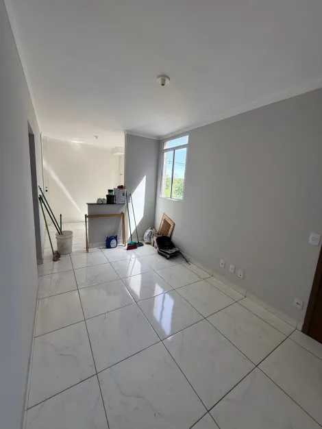 Comprar Apartamento / Padr&atilde;o em S&atilde;o Jos&eacute; do Rio Preto R$ 175.000,00 - Foto 3