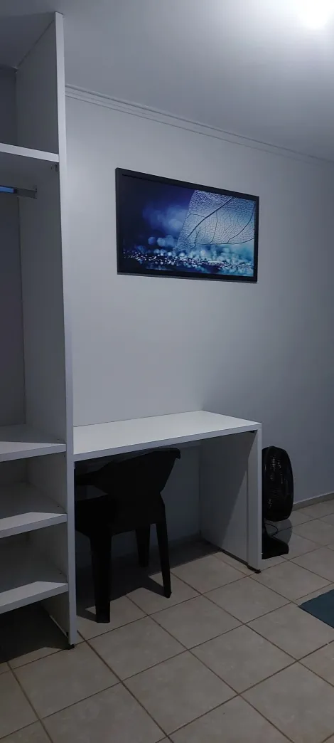 Alugar Apartamento / Padr&atilde;o em S&atilde;o Jos&eacute; do Rio Preto R$ 1.000,00 - Foto 18