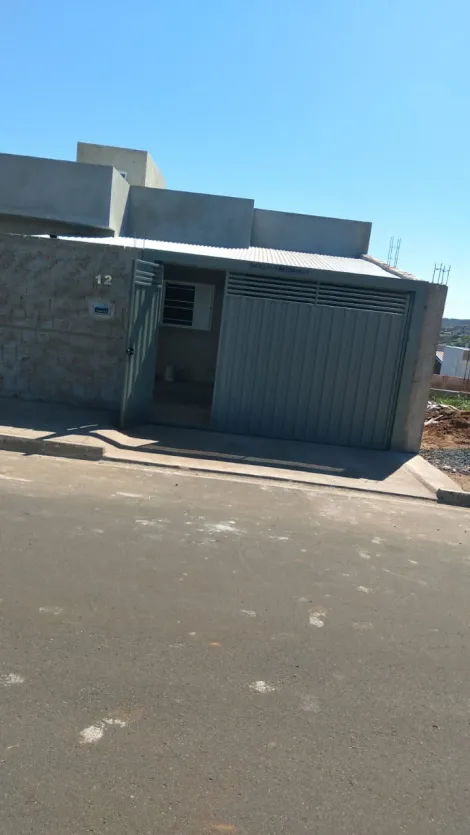 Alugar Casa / Padr&atilde;o em Guapia&ccedil;u R$ 1.200,00 - Foto 2