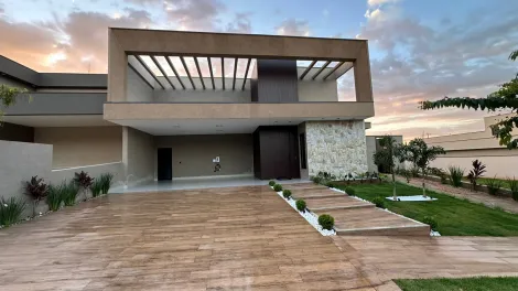 Casa / Condom&iacute;nio em S&atilde;o Jos&eacute; do Rio Preto 