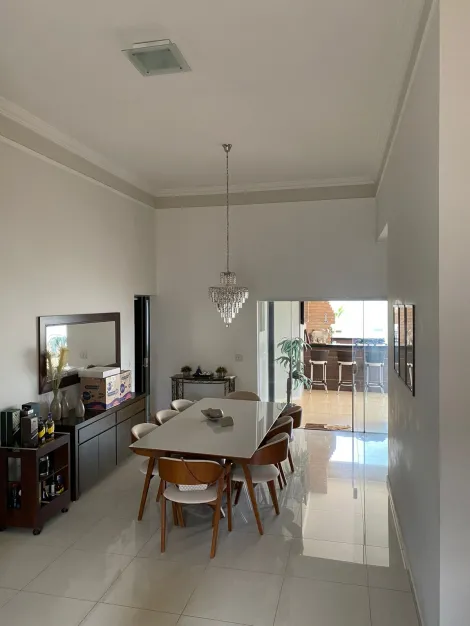 Casa / Padr&atilde;o em S&atilde;o Jos&eacute; do Rio Preto 