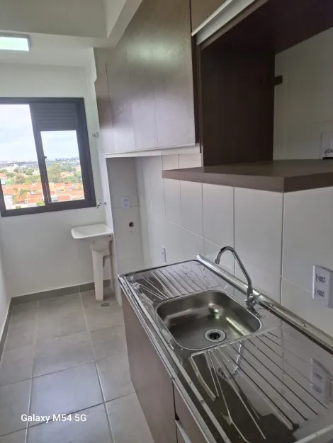 Alugar Apartamento / Padr&atilde;o em S&atilde;o Jos&eacute; do Rio Preto R$ 1.200,00 - Foto 2