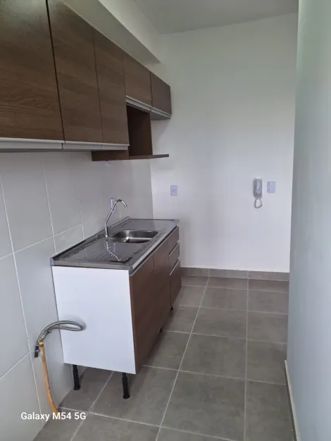 Alugar Apartamento / Padr&atilde;o em S&atilde;o Jos&eacute; do Rio Preto R$ 1.200,00 - Foto 5