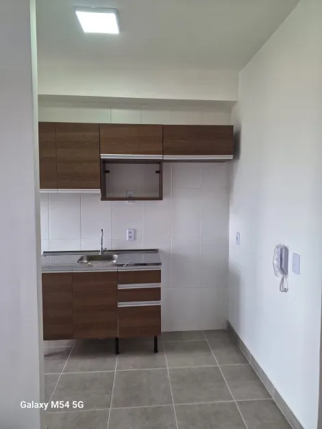 Alugar Apartamento / Padr&atilde;o em S&atilde;o Jos&eacute; do Rio Preto R$ 1.200,00 - Foto 6