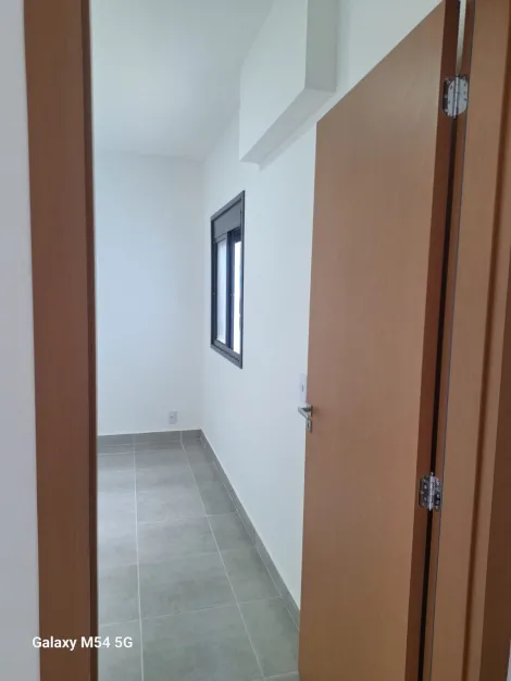 Alugar Apartamento / Padr&atilde;o em S&atilde;o Jos&eacute; do Rio Preto R$ 1.200,00 - Foto 24