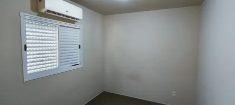 Alugar Casa / Condom&iacute;nio em S&atilde;o Jos&eacute; do Rio Preto R$ 1.000,00 - Foto 13