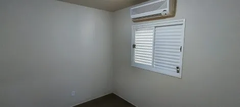 Alugar Casa / Condom&iacute;nio em S&atilde;o Jos&eacute; do Rio Preto R$ 1.000,00 - Foto 14