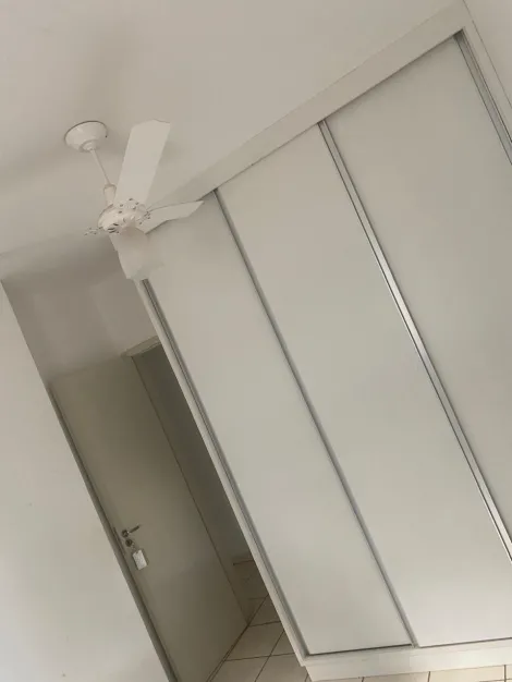 Comprar Apartamento / Padr&atilde;o em S&atilde;o Jos&eacute; do Rio Preto R$ 200.000,00 - Foto 12