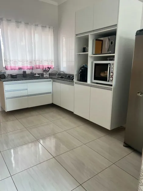 Casa / Padr&atilde;o em Mirassol 