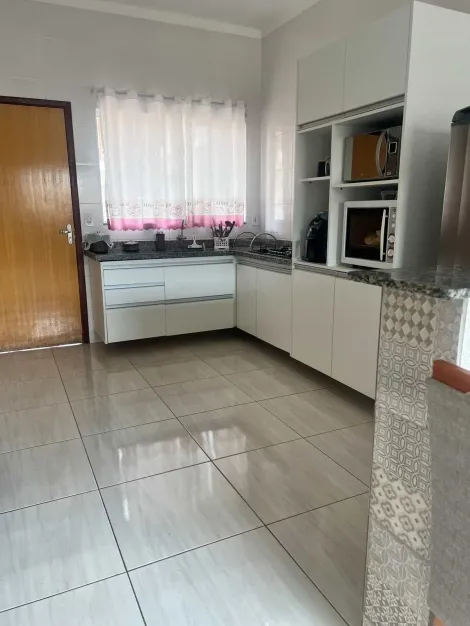 Comprar Casa / Padr&atilde;o em Mirassol R$ 230.000,00 - Foto 2