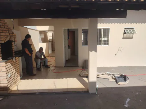 Alugar Casa / Padr&atilde;o em Mirassol R$ 2.700,00 - Foto 8