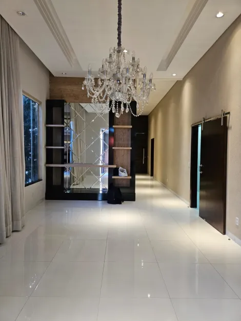 Casa / Condom&iacute;nio em S&atilde;o Jos&eacute; do Rio Preto 
