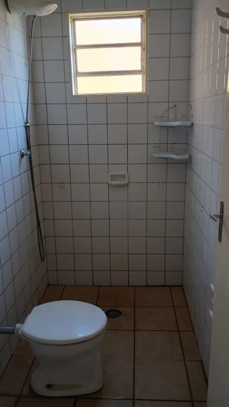 Comprar Casa / Padr&atilde;o em Catanduva R$ 283.000,00 - Foto 4