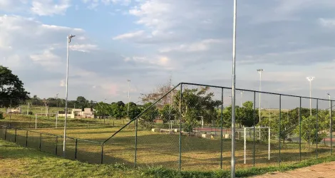Comprar Terreno / Padr&atilde;o em Mirassol R$ 110.000,00 - Foto 6