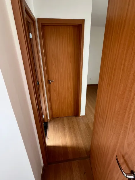 Comprar Apartamento / Padr&atilde;o em S&atilde;o Jos&eacute; do Rio Preto R$ 160.000,00 - Foto 5