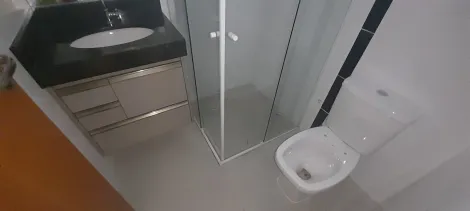 Alugar Apartamento / Padr&atilde;o em S&atilde;o Jos&eacute; do Rio Preto R$ 2.400,00 - Foto 9