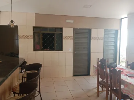 Comprar Casa / Padr&atilde;o em S&atilde;o Jos&eacute; do Rio Preto R$ 380.000,00 - Foto 4