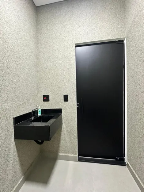 Alugar Comercial / Sala em Bady Bassitt R$ 1.500,00 - Foto 30
