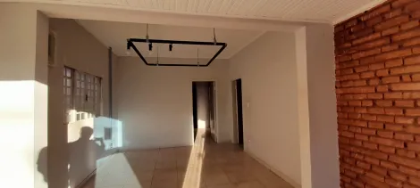 Alugar Casa / Padr&atilde;o em S&atilde;o Jos&eacute; do Rio Preto R$ 2.500,00 - Foto 4