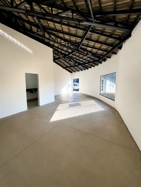 Comercial / Sal&atilde;o em Bady Bassitt 