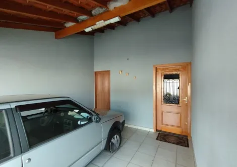 Casa / Padr&atilde;o em Mirassol 